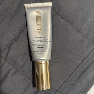 Beauty Counter Dew Skin Tinted Moisturizer